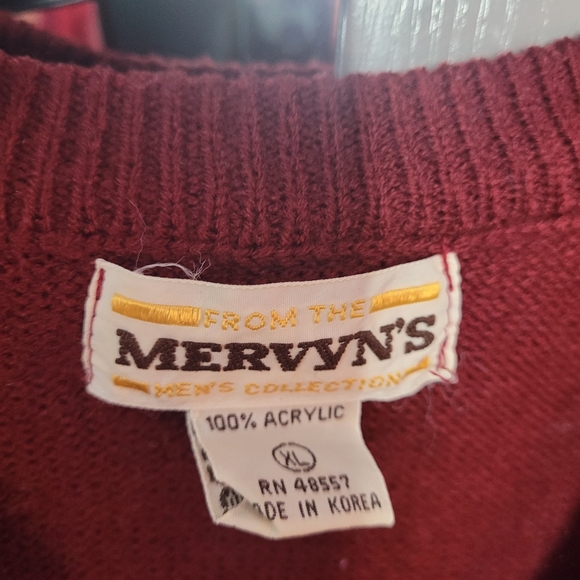 Mervyn's sweater vest - Picture 3 of 3